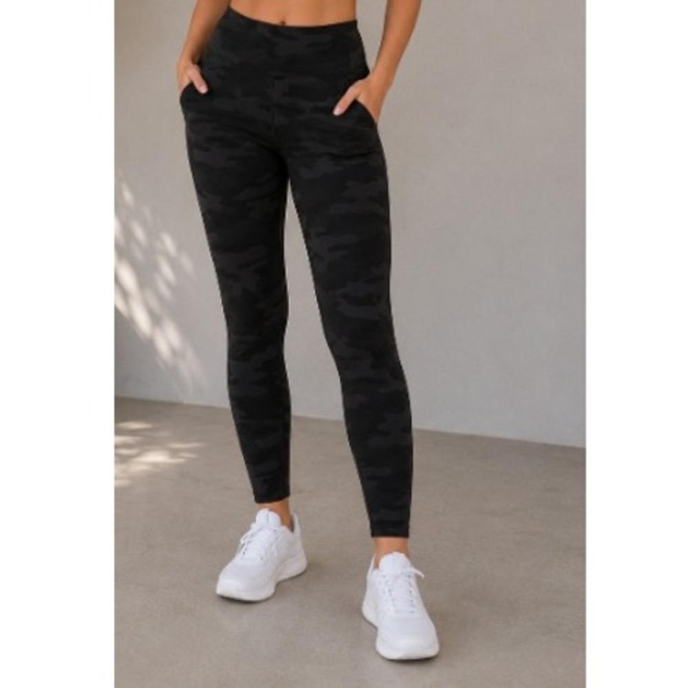 Lululemon Women's Camo Deep Coal Multi Wunder Under High-Rise Tights Size 10 NWT